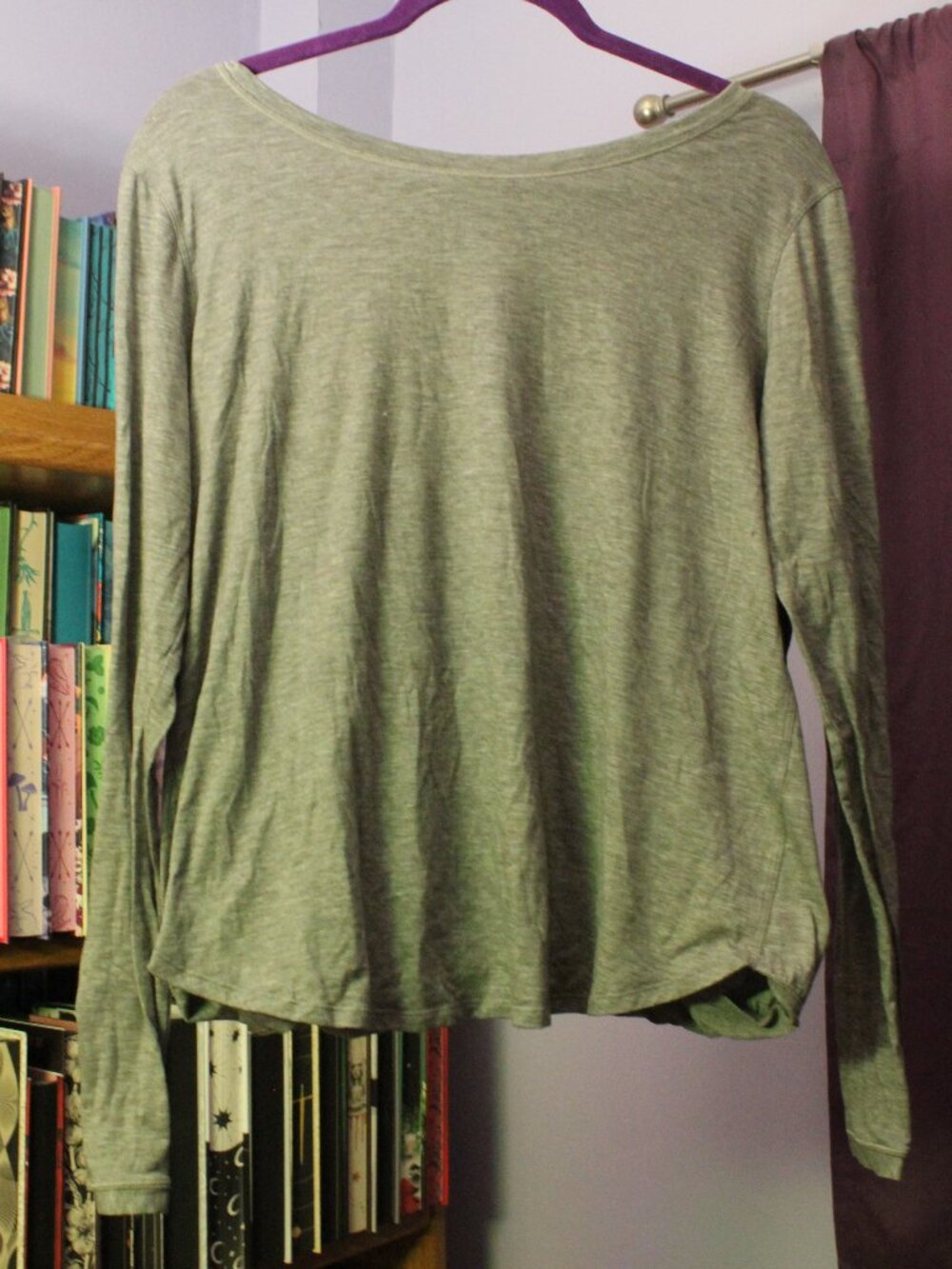 Lululemon heather grey wild twist Long Sleeve Top